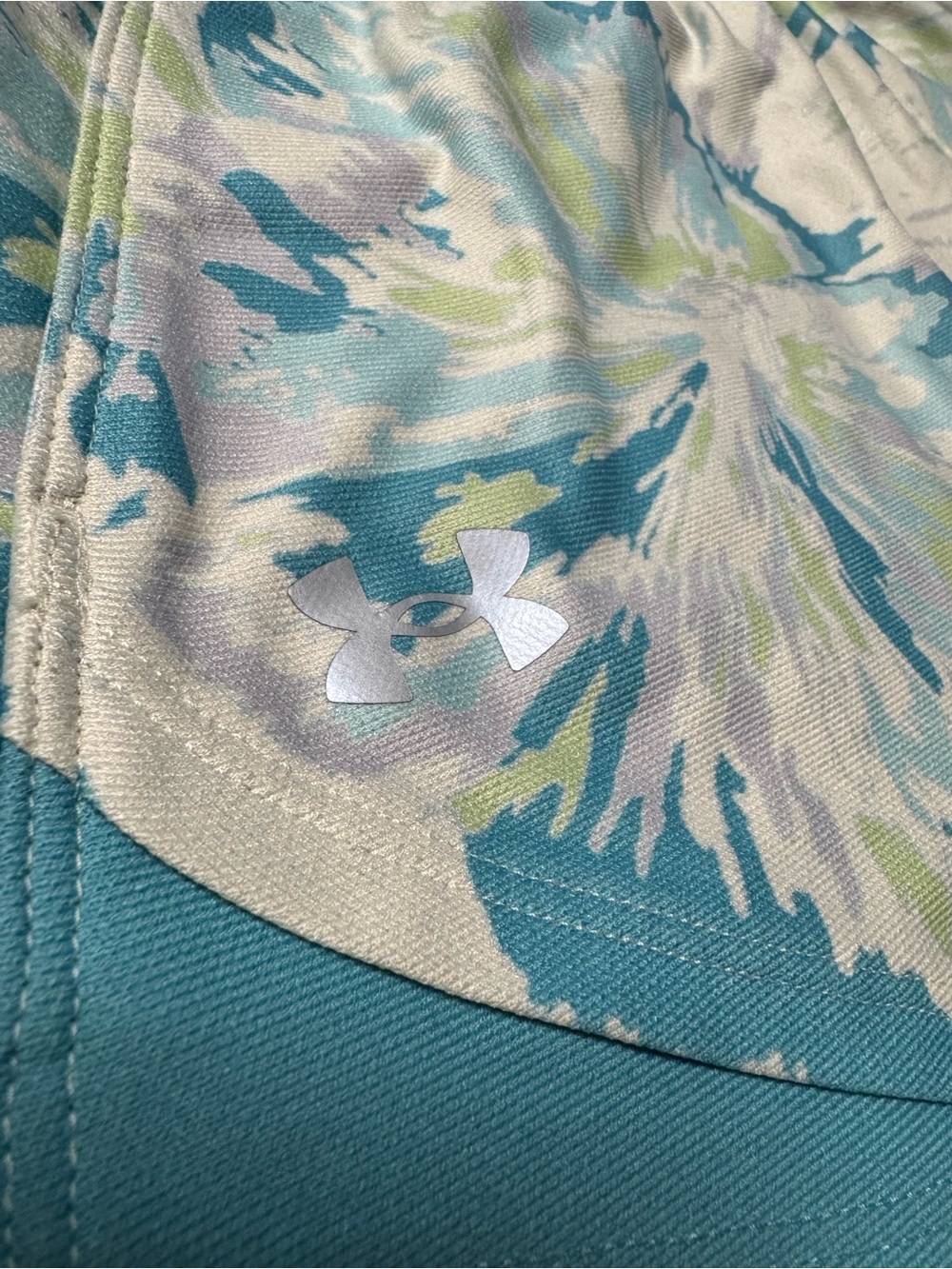 Under Armour HeatGear Women’s Small Blue Floral Running Shorts - Picture 5 of 12